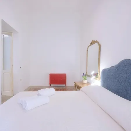 Right House Via Sulis 23 - Neighborhood In Town * Cagliari