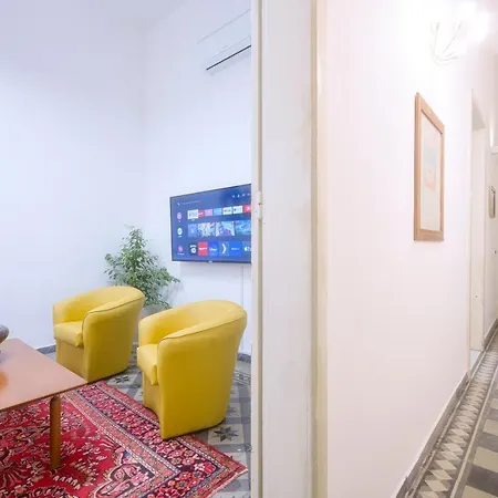 Right House Via Sulis 23 - Neighborhood In Town Apartmán *